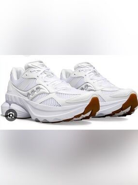 Saucony
Women's White Grid Nxt Sneakers